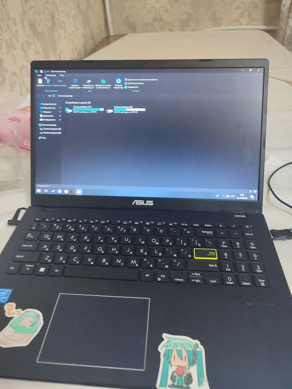 ASUS VivoBook E510MA | Чёрный | 476 ГБ | 4 ГБ ОЗУ ASUS VivoBook E510MA | Чёрный | 476 ГБ | 4 ГБ ОЗУ
