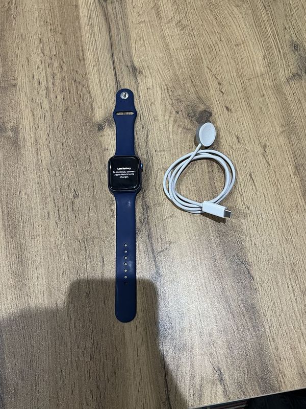 Apple watch 7 45MM Apple watch 7 45MM