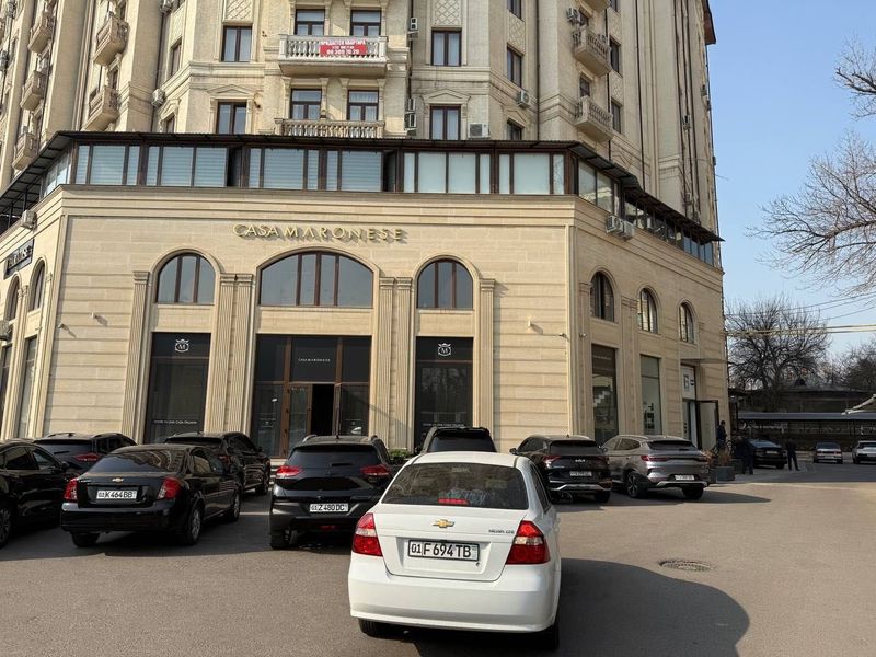Poytaxt Gavhari Sotuvda Tijorat Joyi 376 m2 C-2 Darxon Basri Baba Poytaxt Gavhari Sotuvda Tijorat Joyi 376 m2 C-2 Darxon Basri Baba