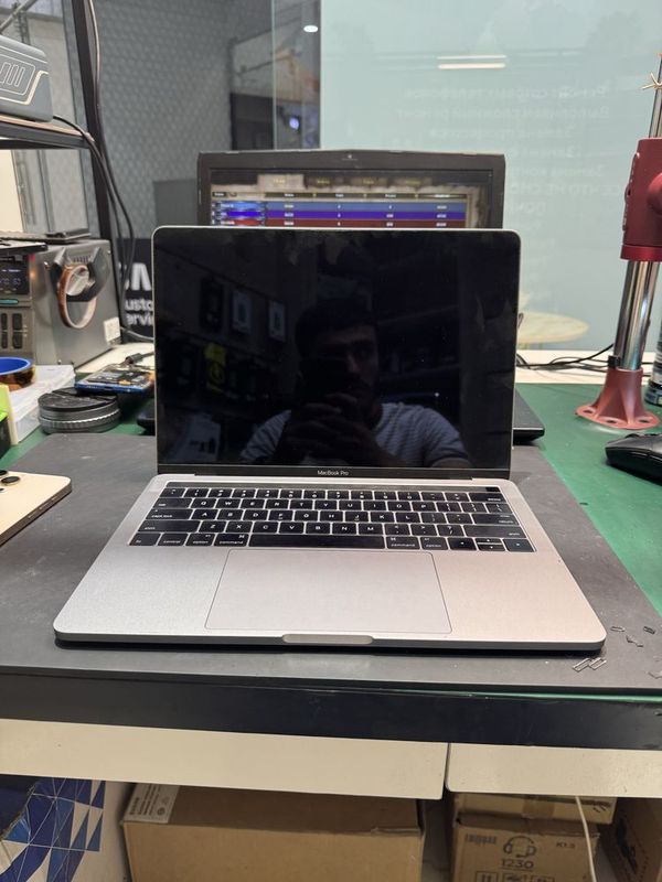 Mackbook pro 2016 16gb 256 Mackbook pro 2016 16gb 256