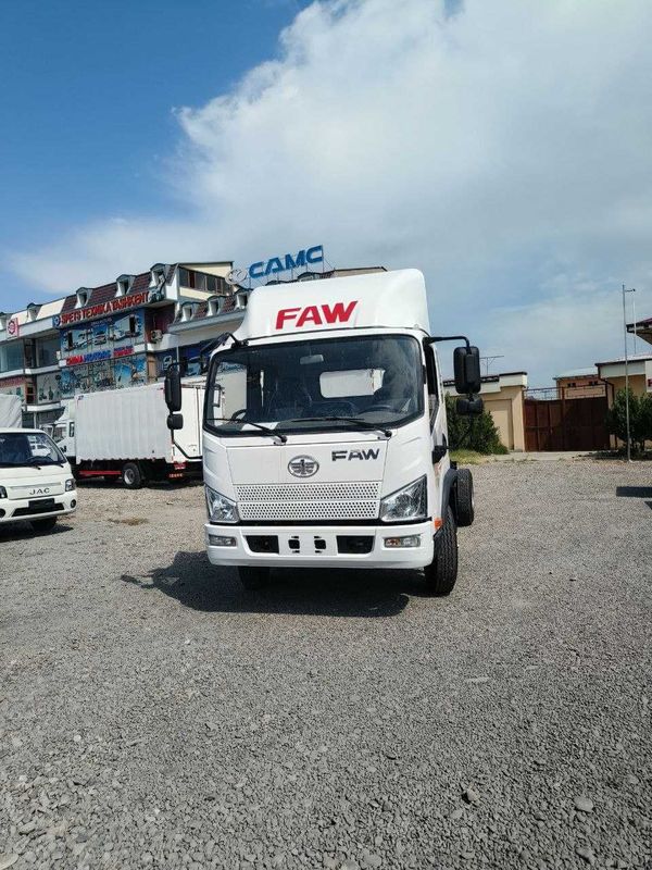 FAW Tiger Шасси V 4х2 12т Двигатель: YUCHAI, 160 л.с. FAW Tiger Шасси V 4х2 12т Двигатель: YUCHAI, 160 л.с.