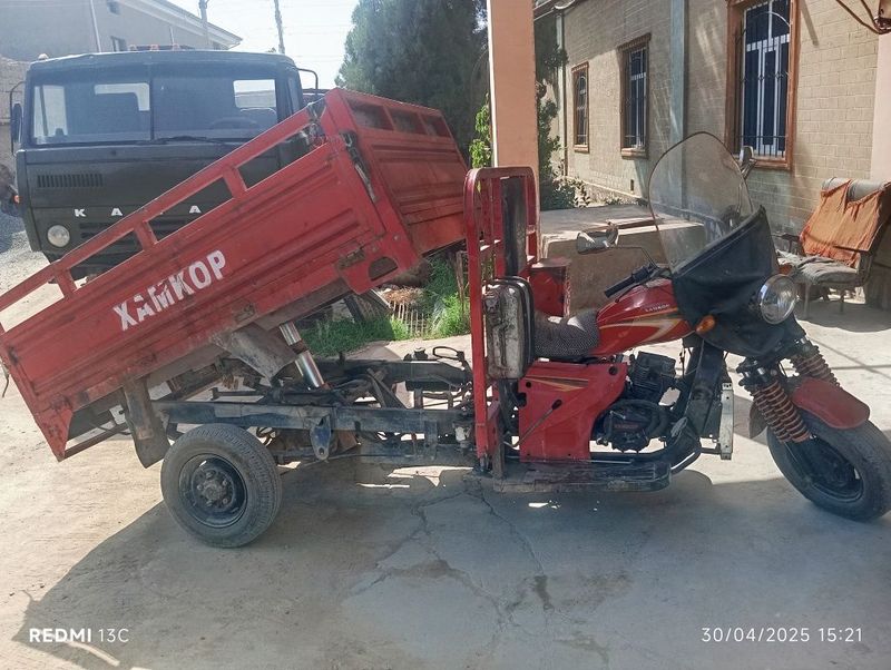 Mototsikl sotiladi Mototsikl sotiladi
