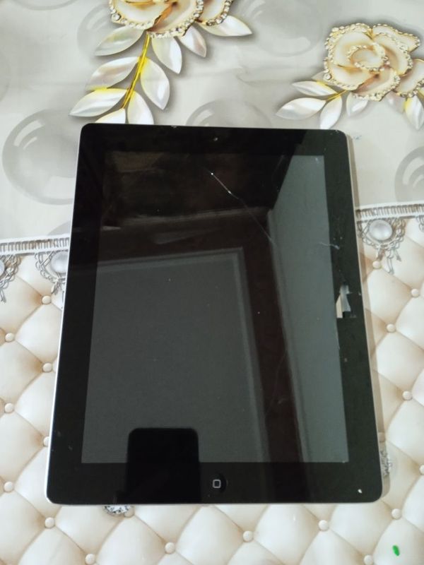 IPAD планшет. 16GB