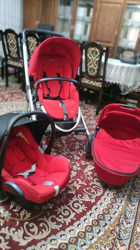 Коляска Maxi Cosi Коляска Maxi Cosi