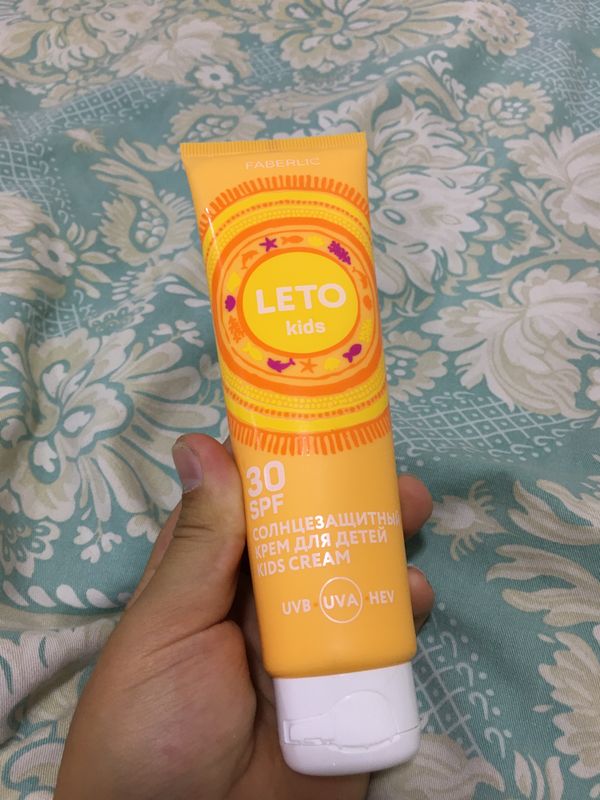 SPF 30 bolalar uchun quyoshdan himoyalovchi krem SPF 30 bolalar uchun quyoshdan himoyalovchi krem
