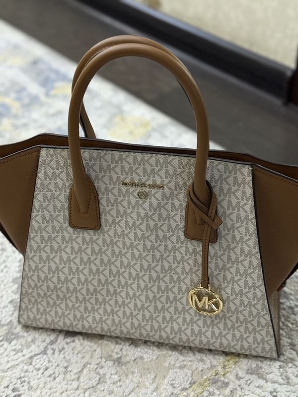 Оригинальная сумка Michael Kors Оригинальная сумка Michael Kors