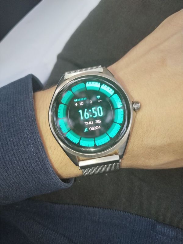 Remax watch sotiladi