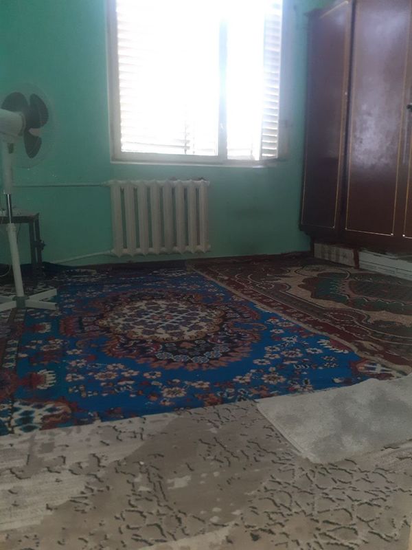М.улугбек тумани массив карасу4 продается