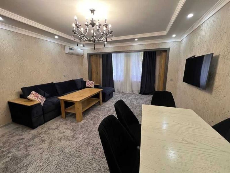 Дархан • Московские Высотки • 3-комн • 70 м² • этаж 12/16 •