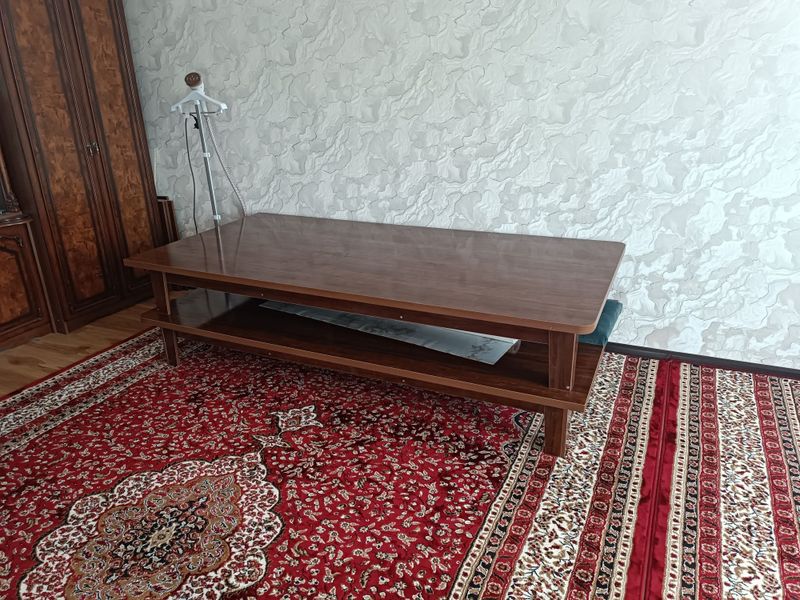 Стол сатылады. Таза пайдаланылмаған Стол сатылады. Таза пайдаланылмаған