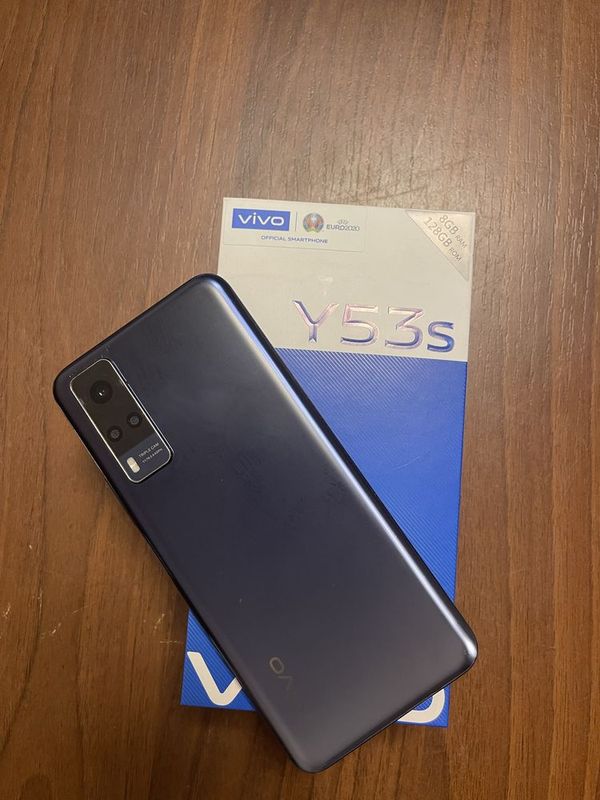 Vivo y53s 128/12 gb Vivo y53s 128/12 gb
