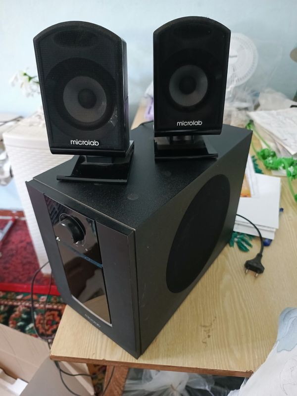 Продаю Сабвуфер б/у Продаю Сабвуфер б/у