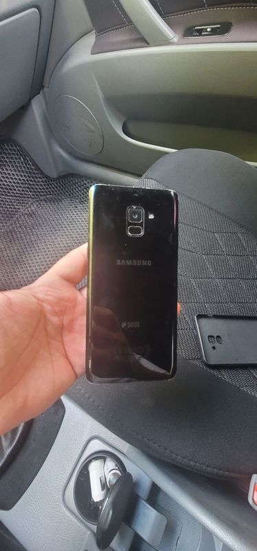 Samsung A8plyus sotiladi Samsung A8plyus sotiladi