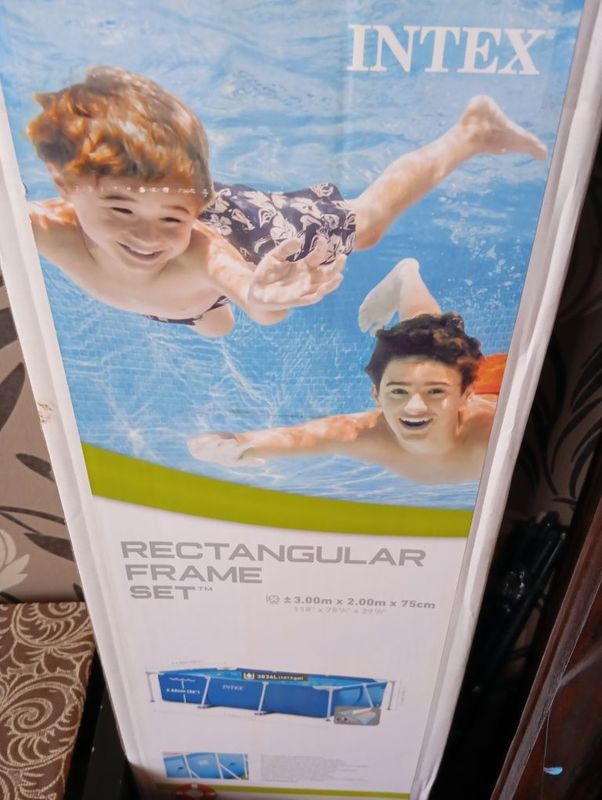 Продаеться бассейн Продаеться бассейн