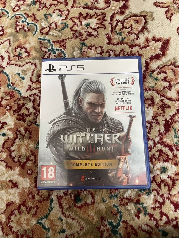 The witcher wild hunt. Ps5 disk