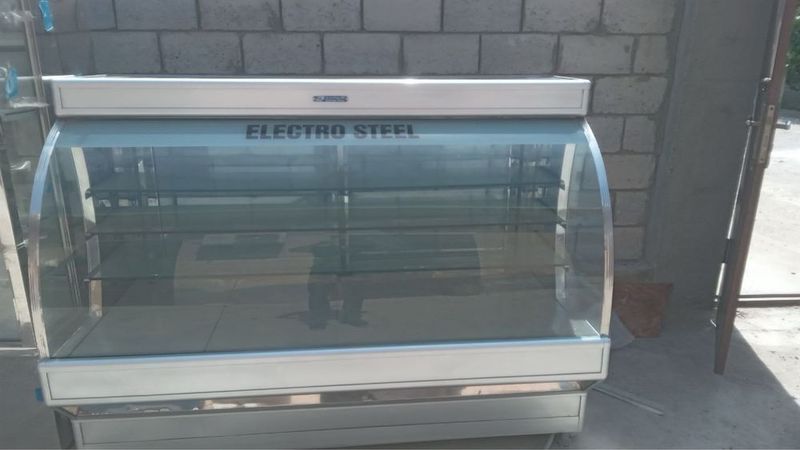 Витринный холодильник ELEKTROSTEEL Витринный холодильник ELEKTROSTEEL