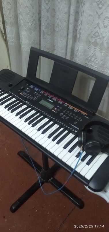 Синтезатор YAMAHA PSR -263 б/у.