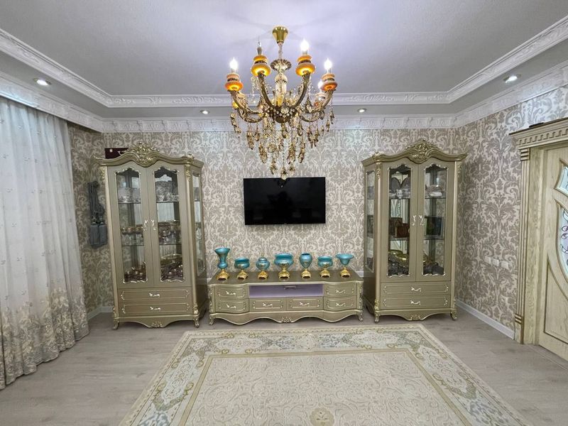 Срочно Продаётся Тузель 1, Срочно Продаётся Тузель 1,