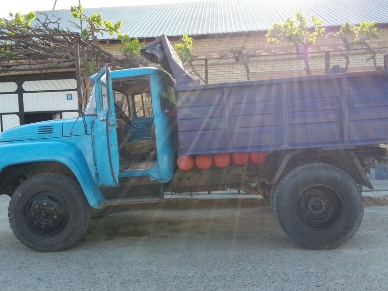 zil 130 сотилади