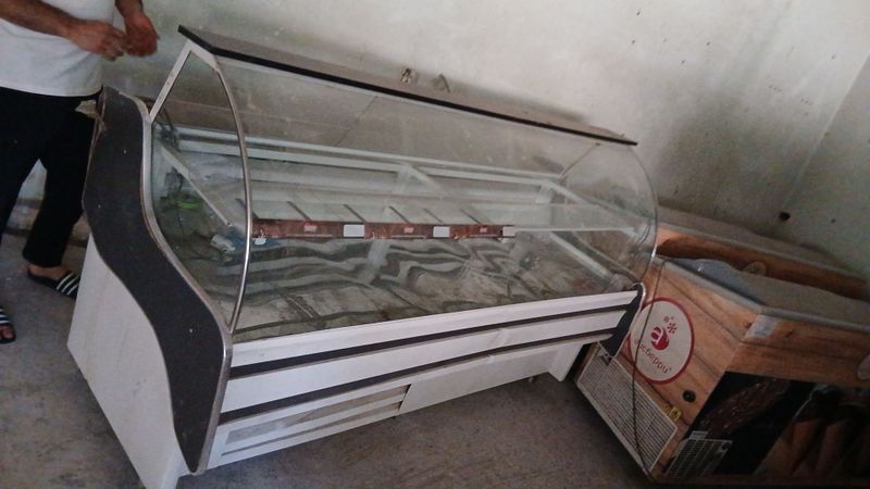 Срочно холодильник сотилади