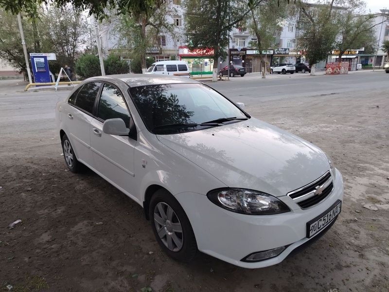 Jentra 2020 yil 84000km yurgan Jentra 2020 yil 84000km yurgan