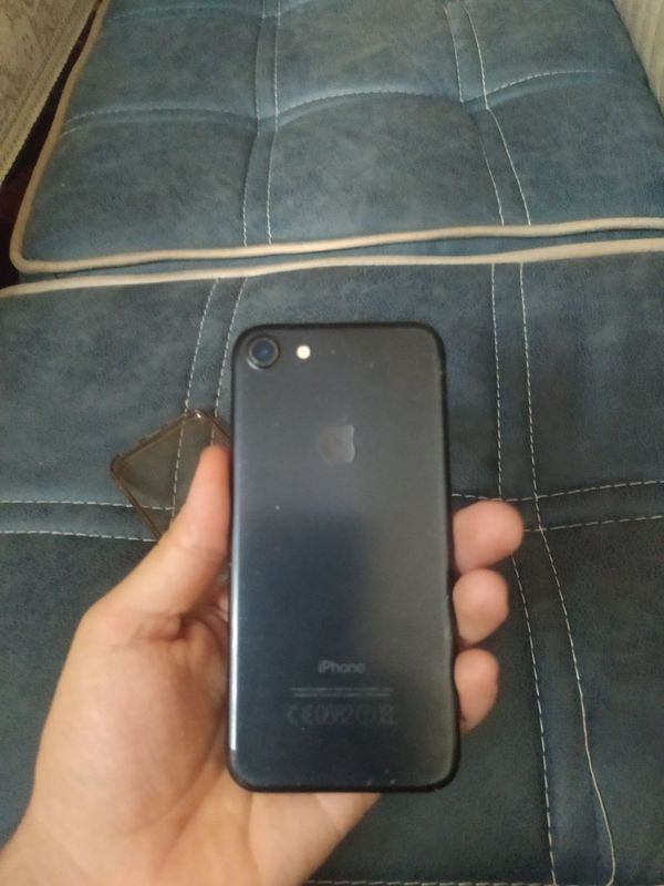 Iphone 7 xotira 32 gb holati ideal yomksti uselenniy qoʻyilgan chotki Iphone 7 xotira 32 gb holati ideal yomksti uselenniy qoʻyilgan chotki