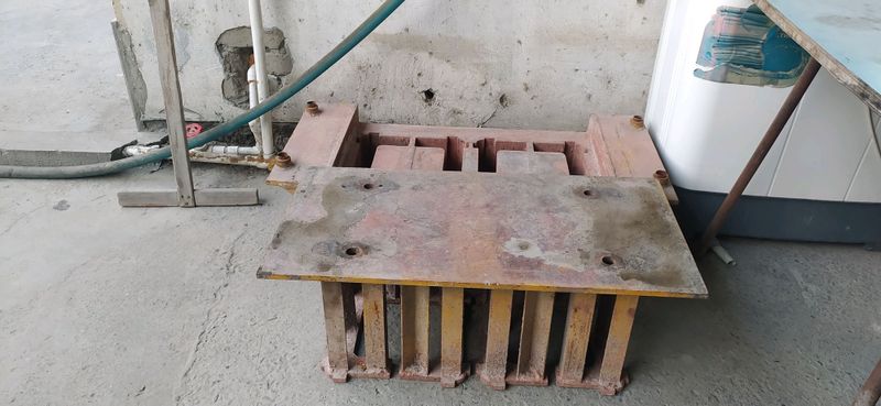 Tumba qolip: Shlokablok apparati (20x40 blok)uchun