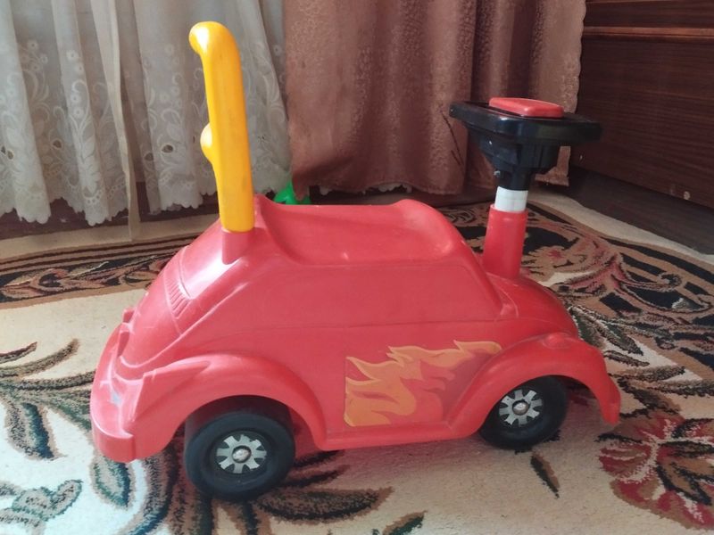 Продается Детская машина
