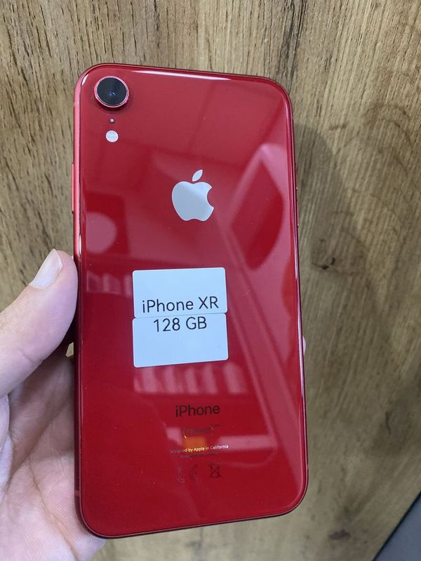 Iphone Xr srochne sotiladi