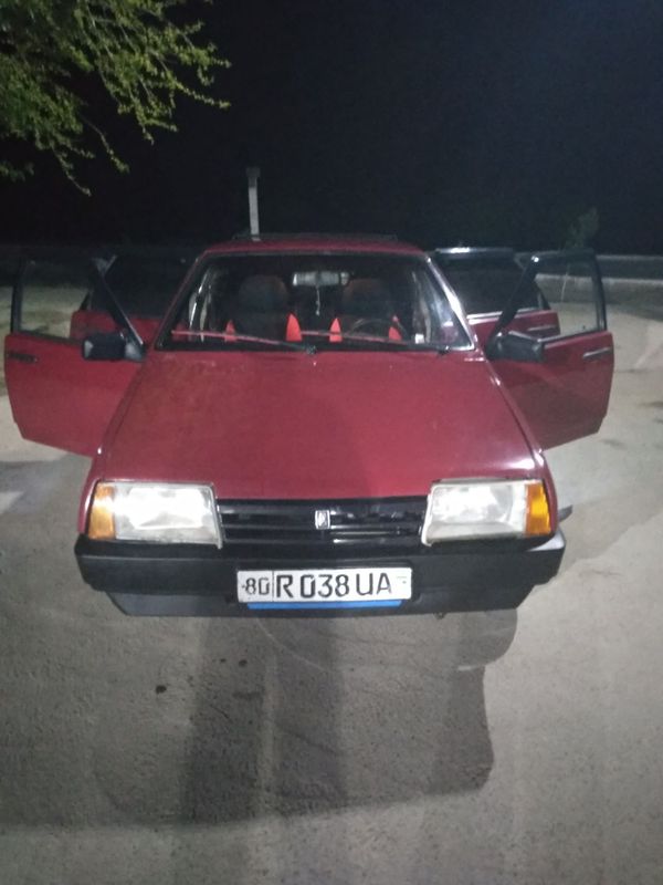 Moshin tez va arzon sotiladi Moshin tez va arzon sotiladi