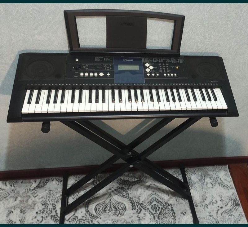 Синтезатор YAMAHA PSR-E333