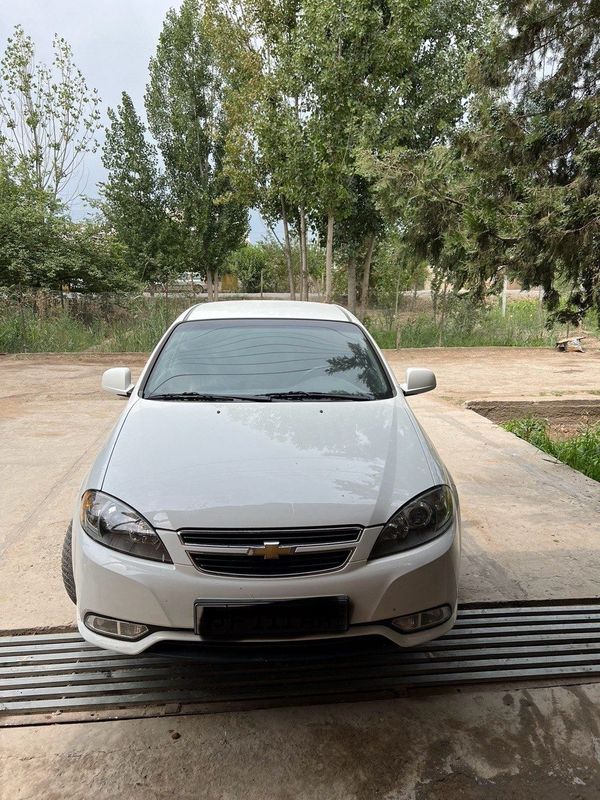 Chevrolet Gentra sotiladi