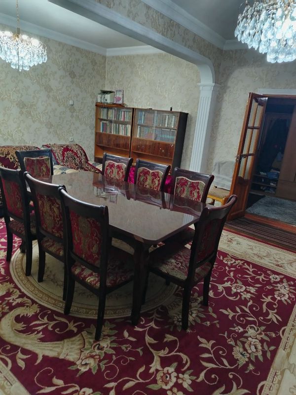 Yunusobod 19 kvartl 4 xonali kvartira Sotiladi 1 etaj 4/1/5 92 m² Yunusobod 19 kvartl 4 xonali kvartira Sotiladi 1 etaj 4/1/5 92 m²