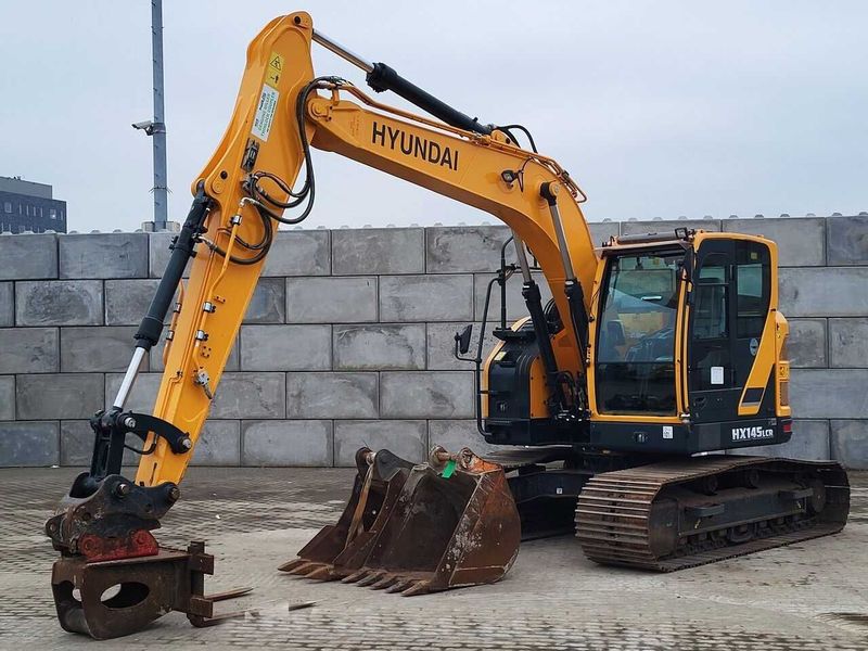 Гусеничный экскаватор Hyundai HX145 LCR Гусеничный экскаватор Hyundai HX145 LCR