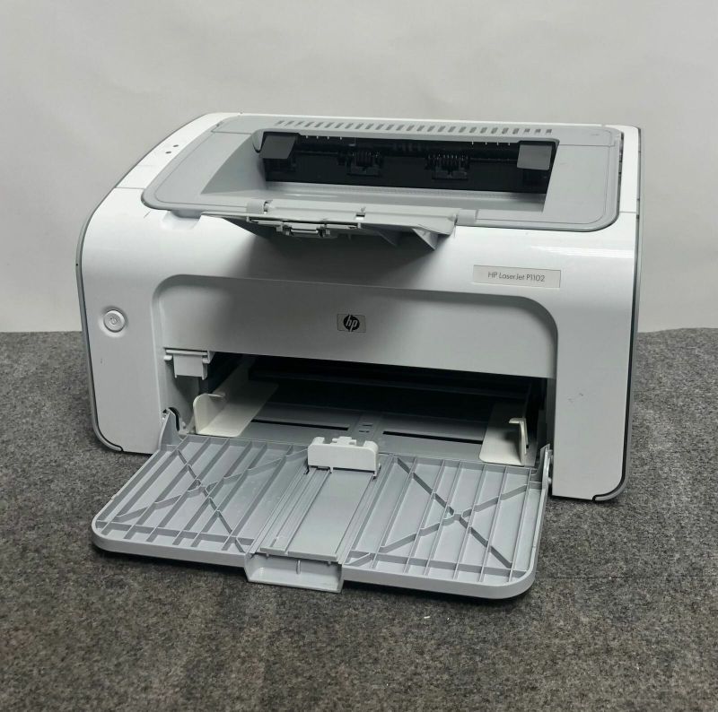 Продается принтер HP 1102