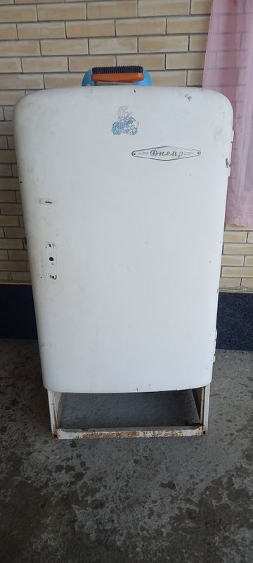 Dnepr xolodelnik Dnepr xolodelnik