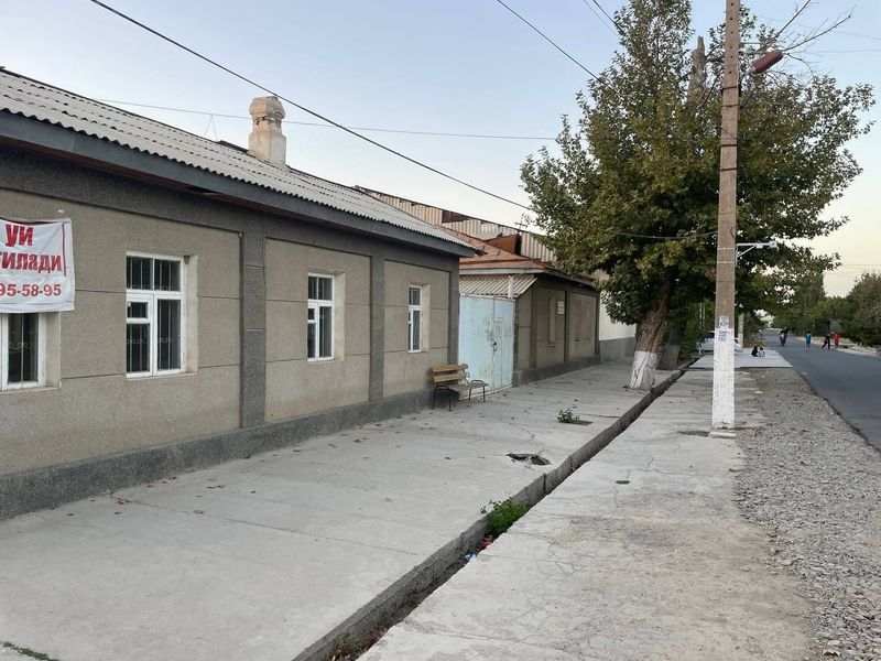 Uy sotiladi 7 sotix 22 ta xonadan iborat Navruz MFY Gorod Uy sotiladi 7 sotix 22 ta xonadan iborat Navruz MFY Gorod