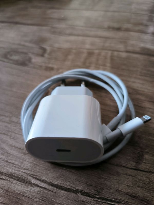 iPhone uchun zaryadning, 20W dast charging