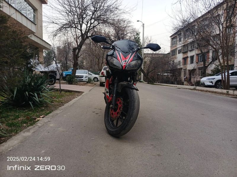 Мотоцикл kawasaki 250cc Мотоцикл kawasaki 250cc