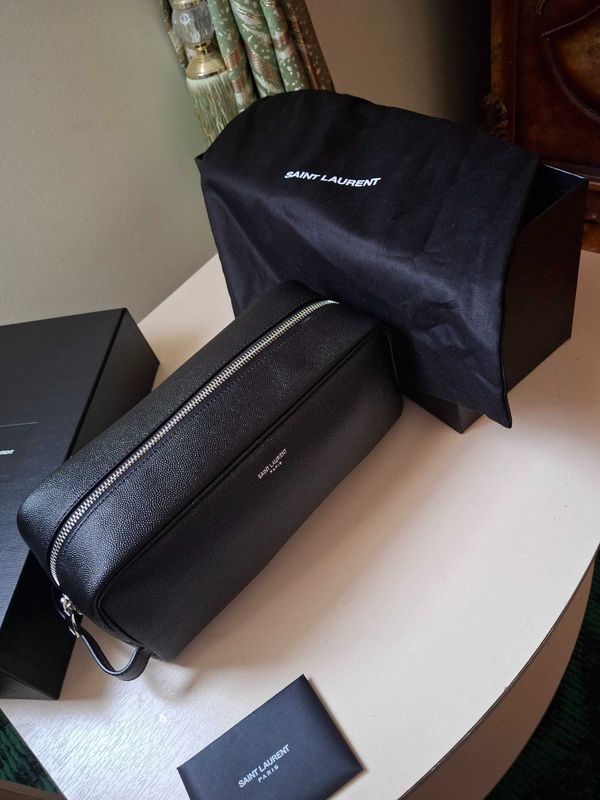 Мужской клатч Saint Laurent Мужской клатч Saint Laurent