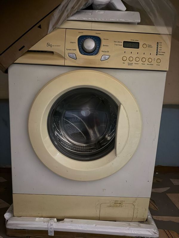 Продам рабочую стиральную машинку LG Продам рабочую стиральную машинку LG