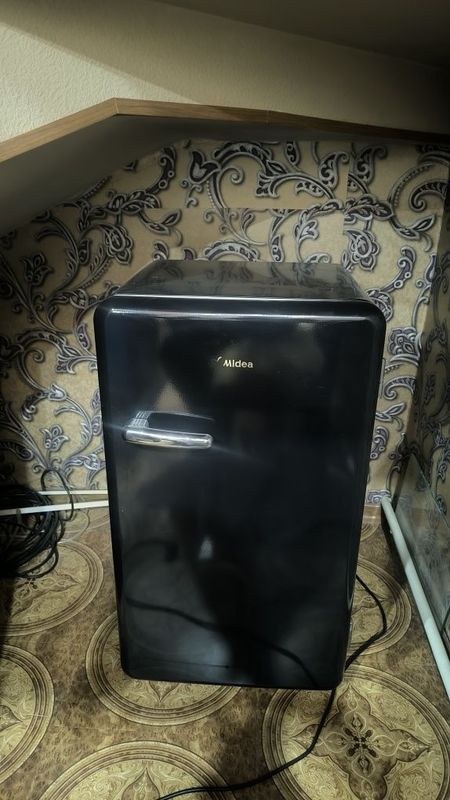 Продаётся холодильник midea Продаётся холодильник midea