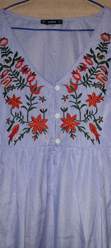 Женская туника, вышитая, новая Женская туника, вышитая, новая