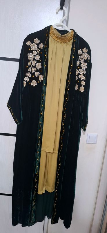 Vecherniy abaya troyka Vecherniy abaya troyka