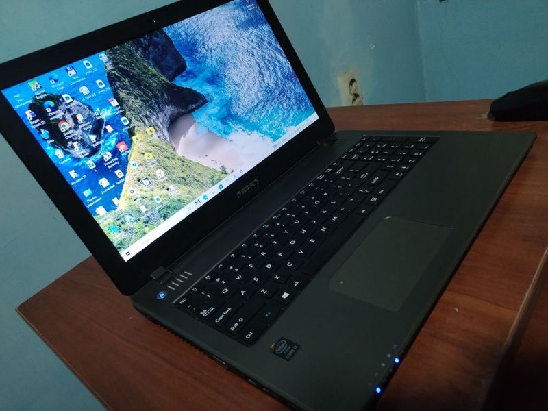 Ноутбук Core i3 4100m сотилади! Ноутбук Core i3 4100m сотилади!