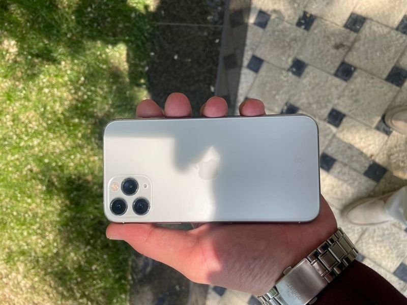 iPhone 11 Pro kafolati bilan! Srochnaa iPhone 11 Pro kafolati bilan! Srochnaa
