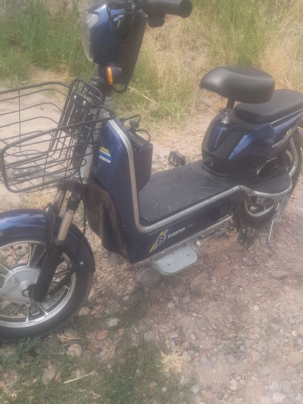 Продаю электро скутер Продаю электро скутер