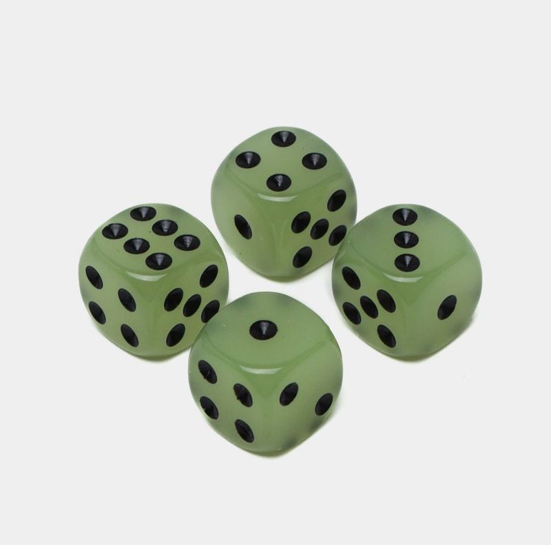Кубики / зарики игральные для настольных игр комплект 100 штук