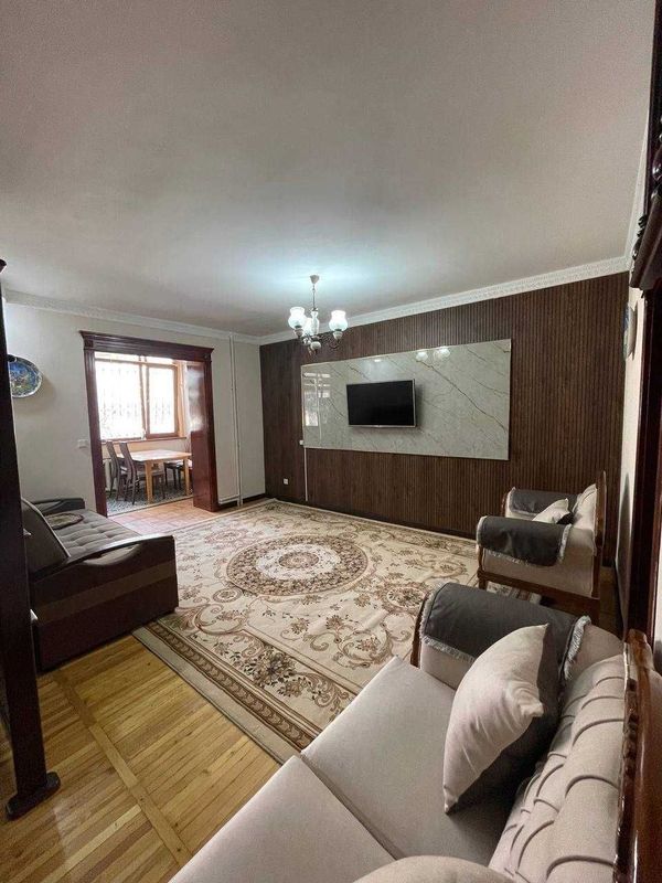 м.Космонавтов Интерпол ул.Ю.Раджаби 3-комн 2/4 80 м² ремонт меб/тех м.Космонавтов Интерпол ул.Ю.Раджаби 3-комн 2/4 80 м² ремонт меб/тех