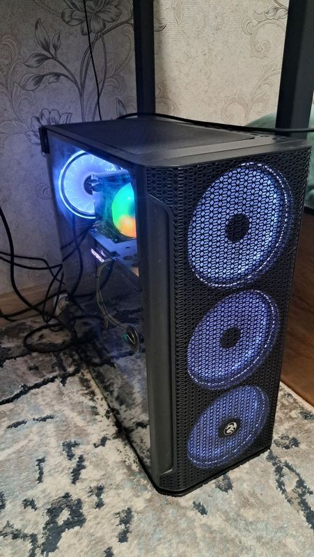 Продам свой игровой Компьютер, Цена договорная. Состояние отличное.